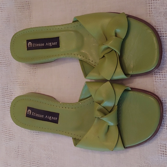 Sandal Bundle - Picture 3 of 16